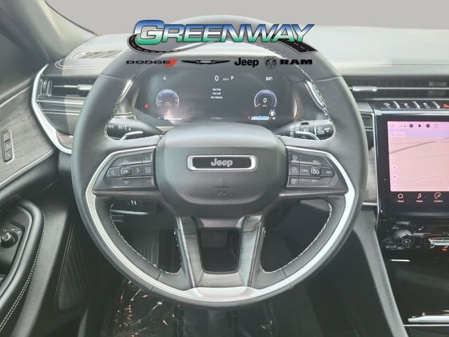 Used 2025 White Jeep Limited image 24