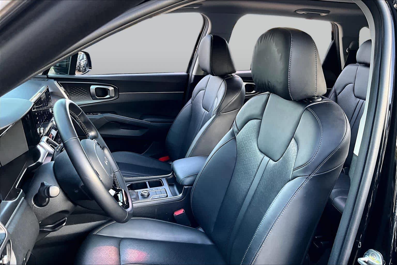 Certified Used 2022 BLACK Kia S image 8
