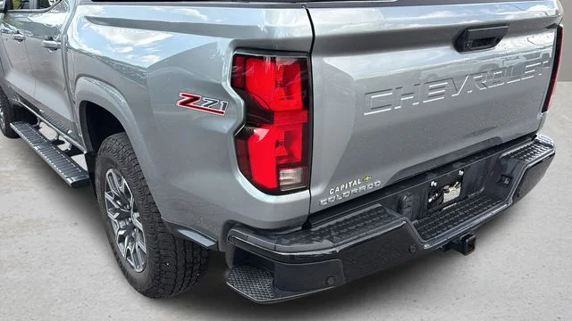 Used 2024 Gray Chevrolet Z71 image 30