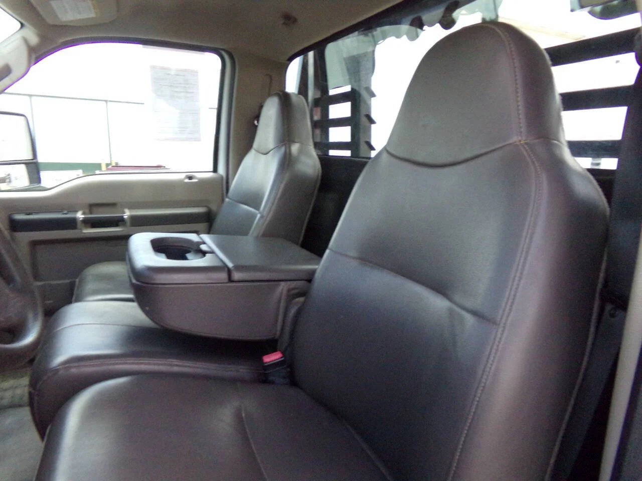 Used 2010 White Ford XL 4x4 2dr Regular Cab 8 ft. LB SRW Pickup image 17