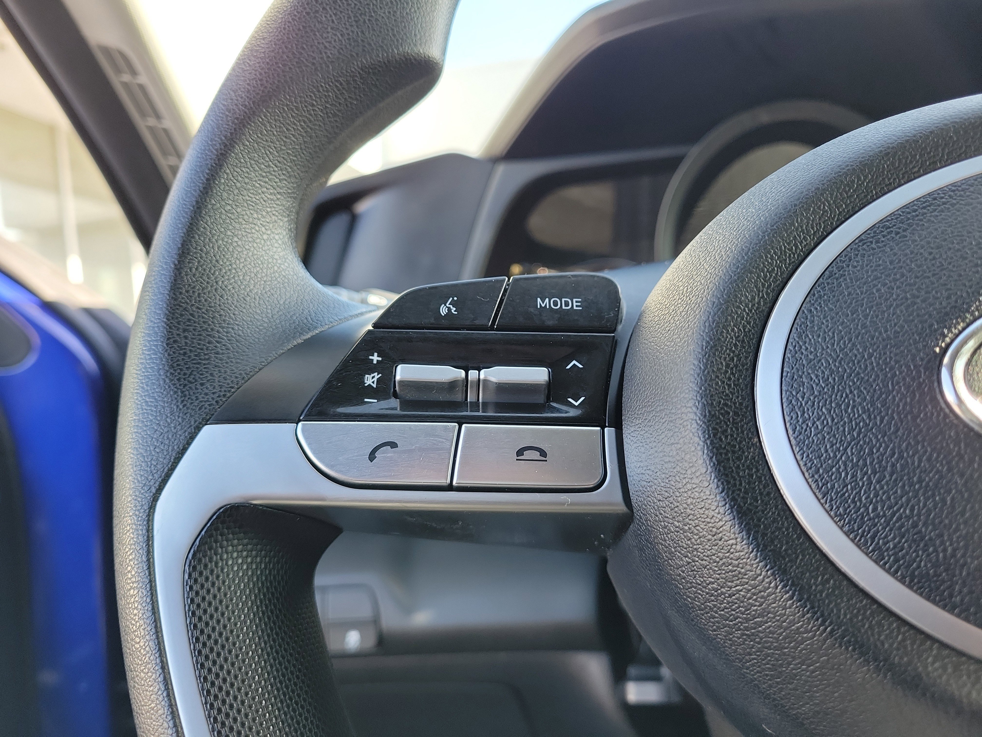 Used 2023 Intense Blue Hyundai SEL image 18