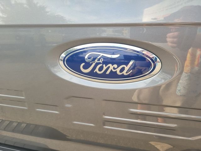Used 2023 Gray Ford XLT image 10