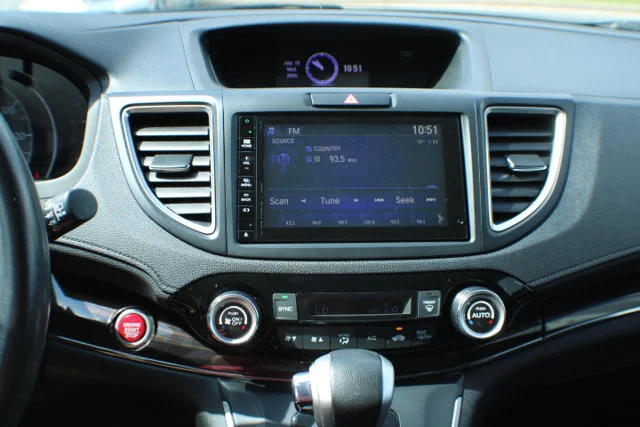 Used 2015 White Honda EX-L image 10