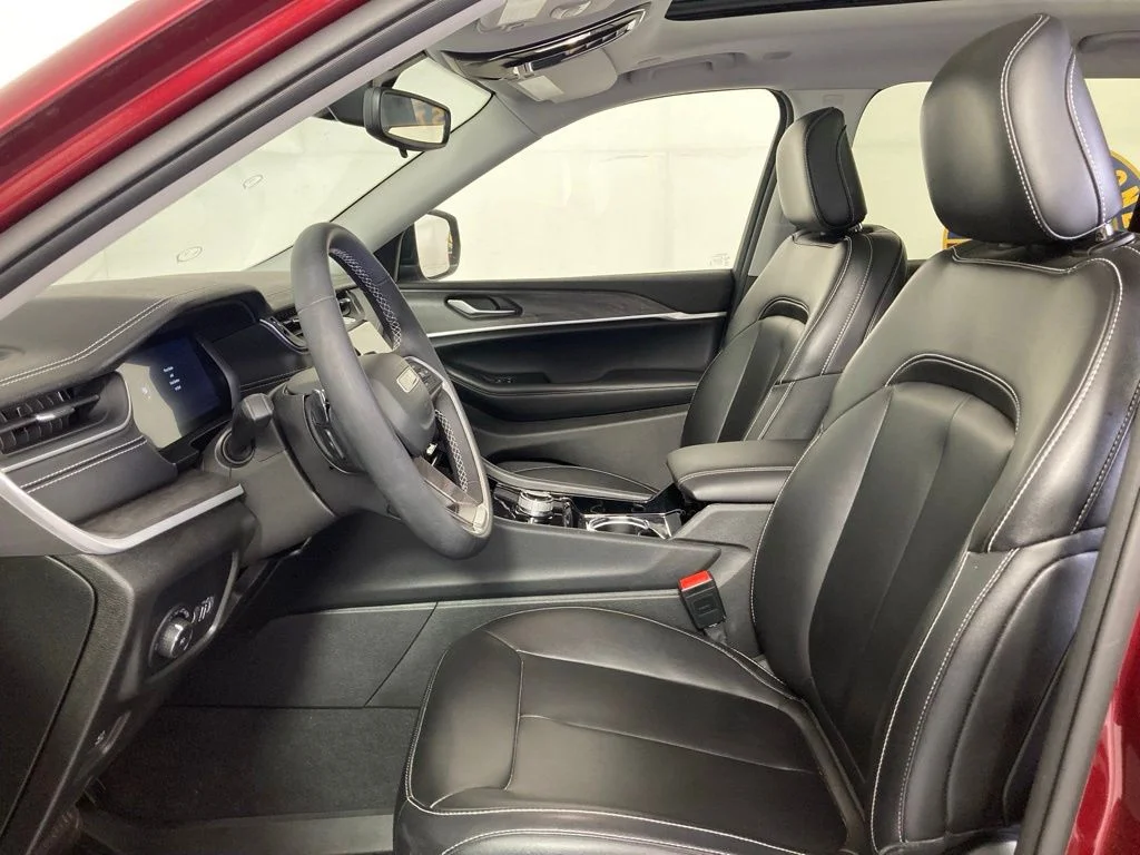 Used 2023 Red Jeep Limited image 10