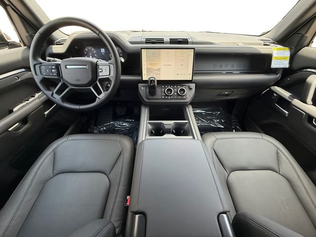 New 2026 Santorini Black Land Rover X-Dynamic SE image 12