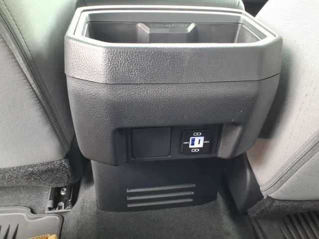 Certified Used 2025  Toyota SR5 image 36