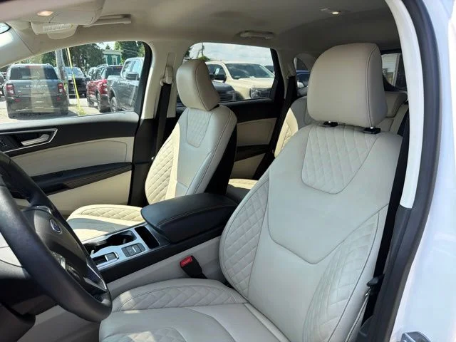 Used 2023 White Metallic Ford Titanium image 63