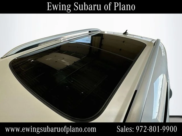 Used 2024 White MINI Classic image 22
