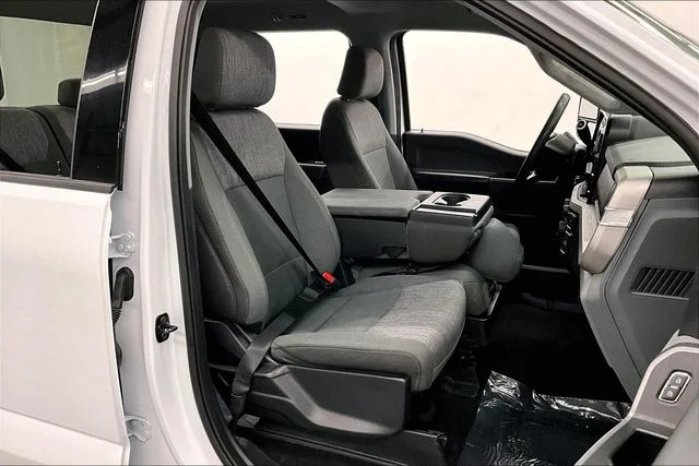 Used 2024 Oxford White Ford XLT image 8