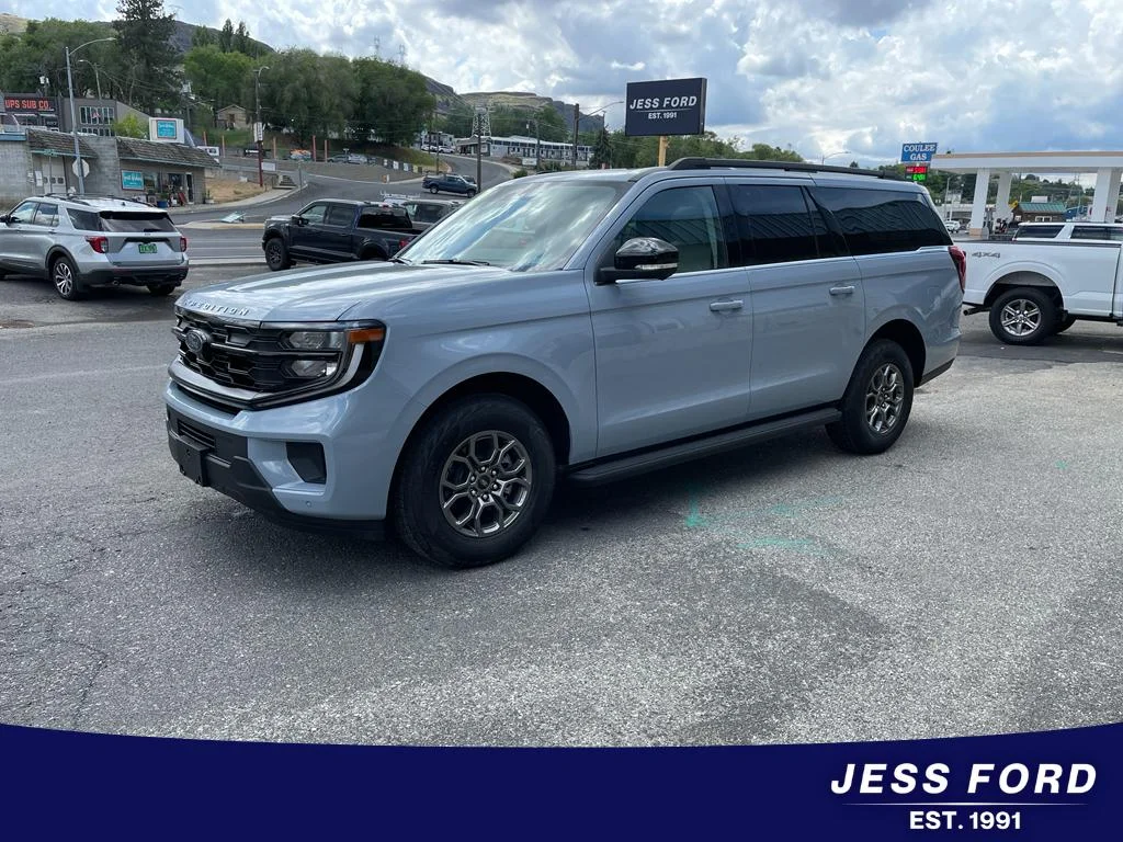 2026 Ford Expedition Active MAX 4x4's photo