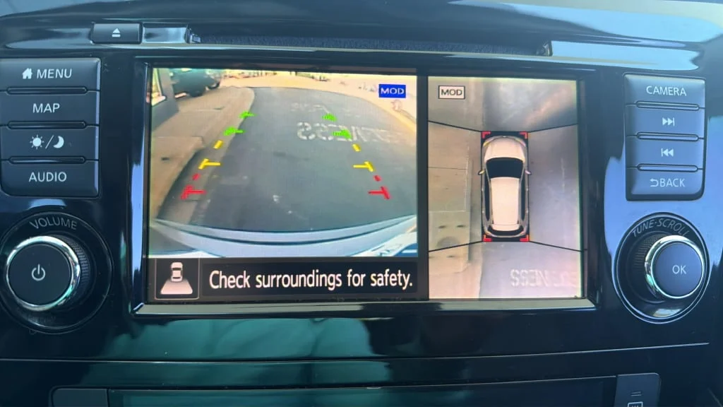 Used 2018 Gun Metallic Nissan SL image 23