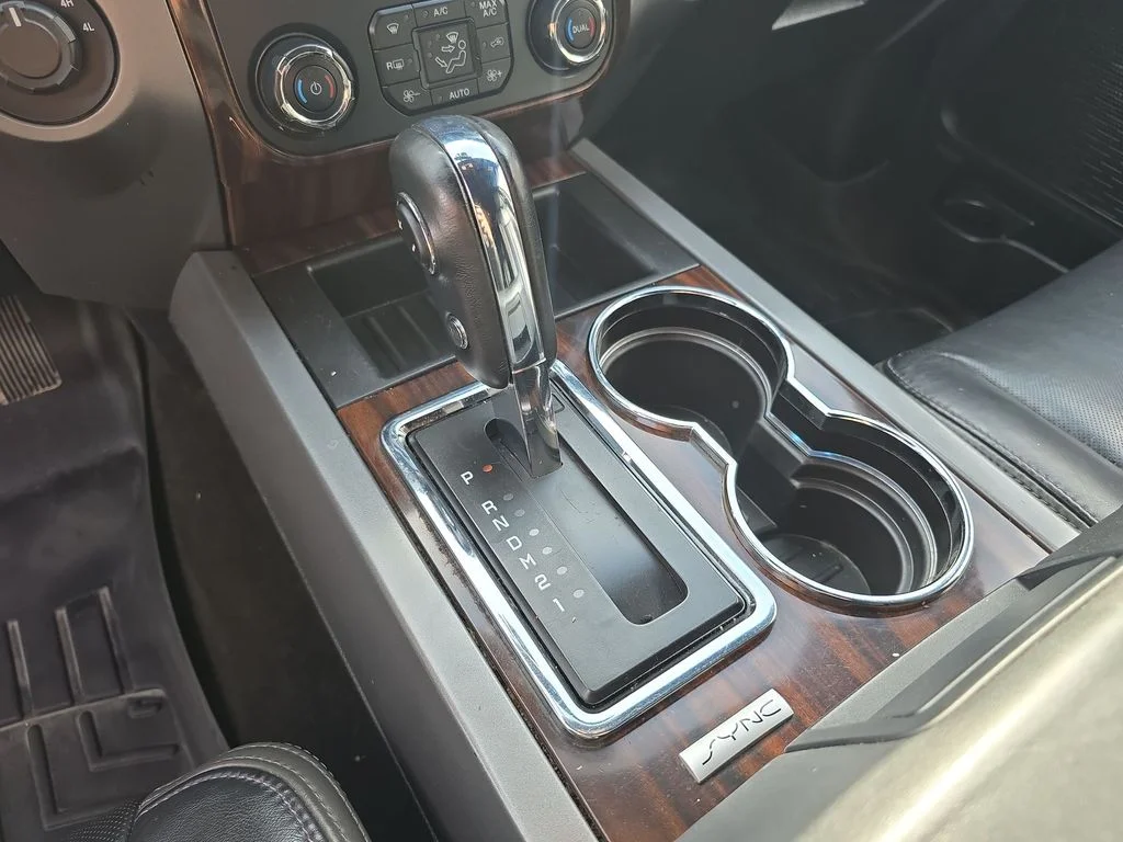 2016 Ford Expedition Platinum - Photo 16