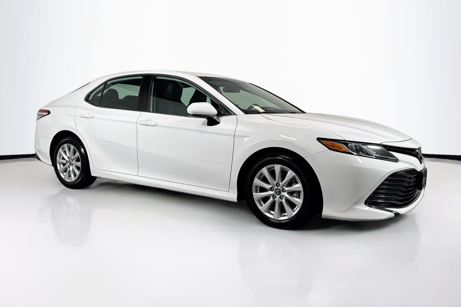 Used 2019 Black Toyota LE image 3
