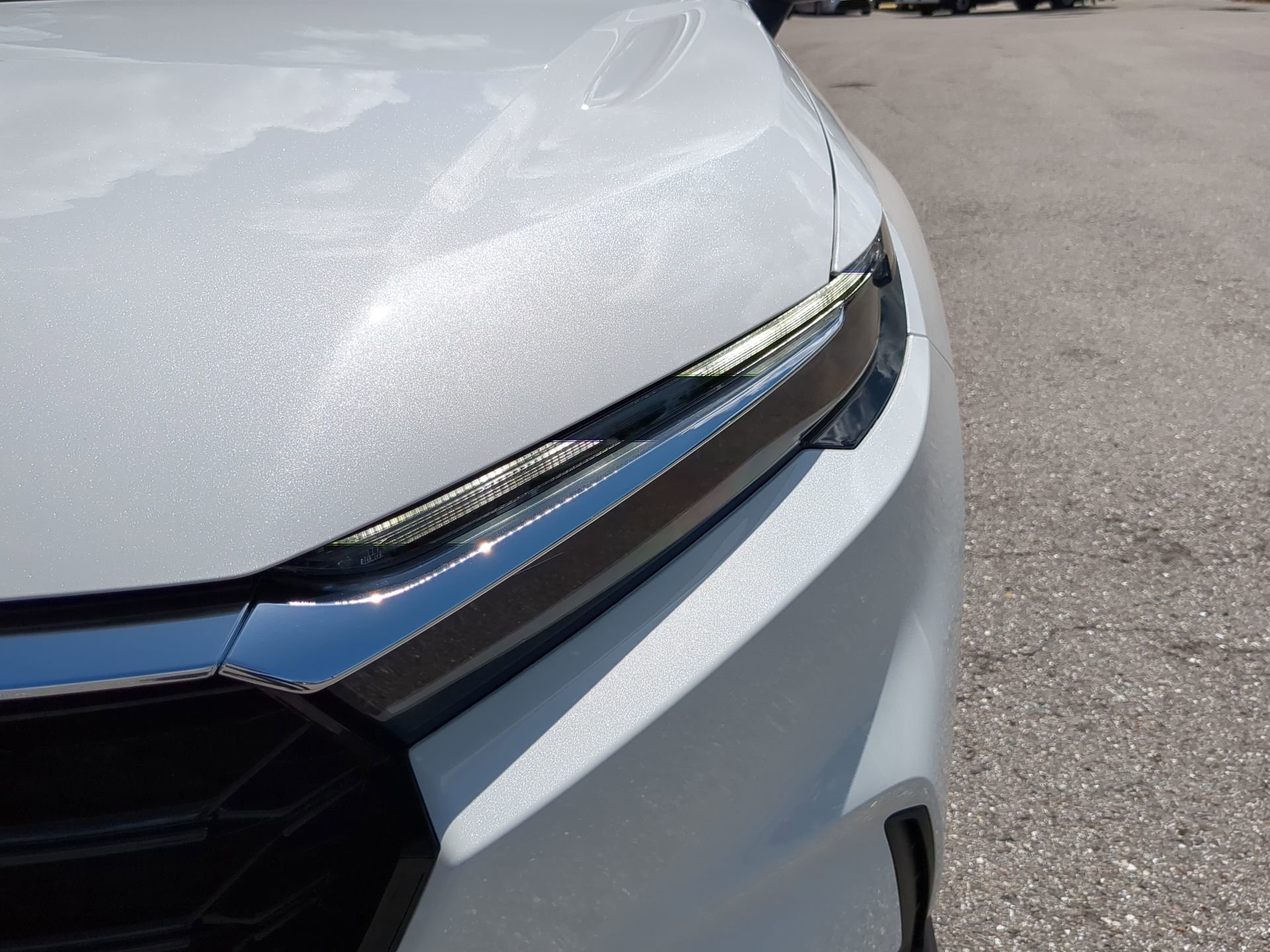 New 2026 Platinum White Pearl Honda EX-L image 11