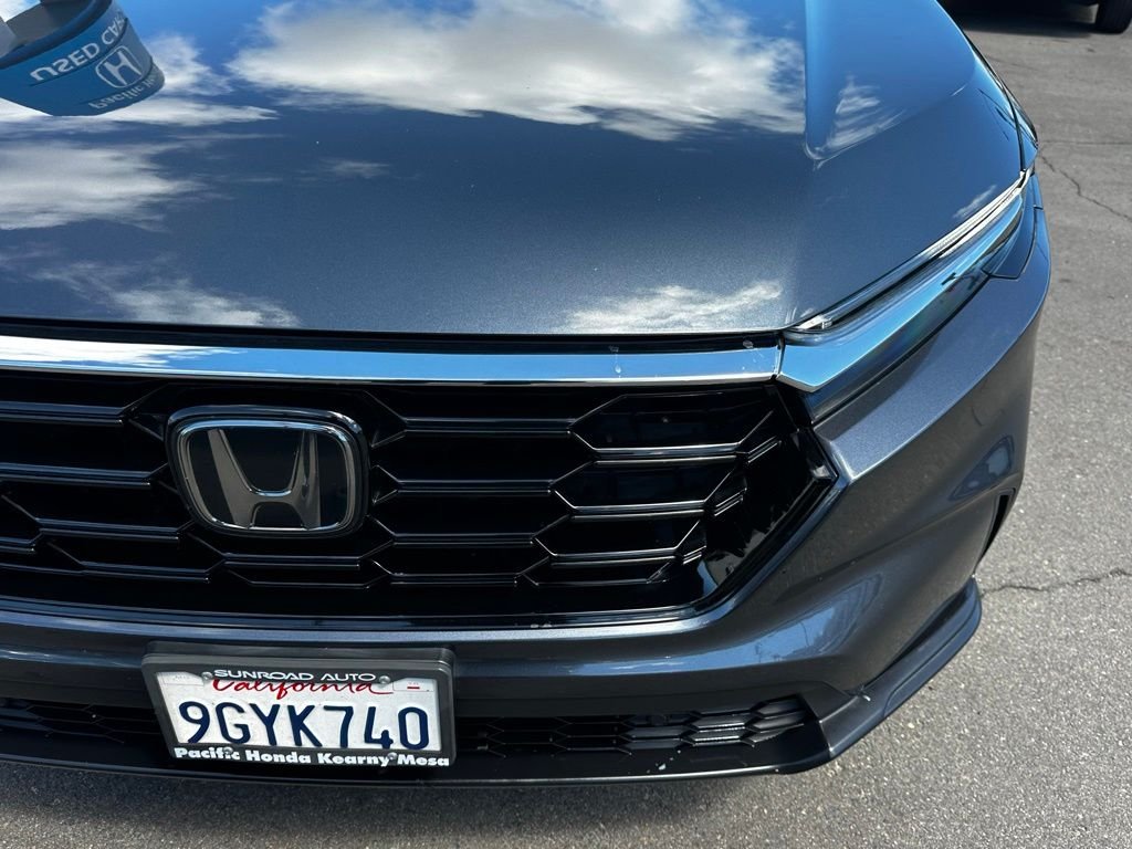 Used 2023  Honda EX-L image 5