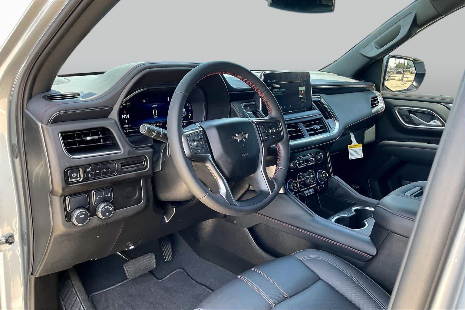 2024 Chevrolet Suburban RST - Photo 17