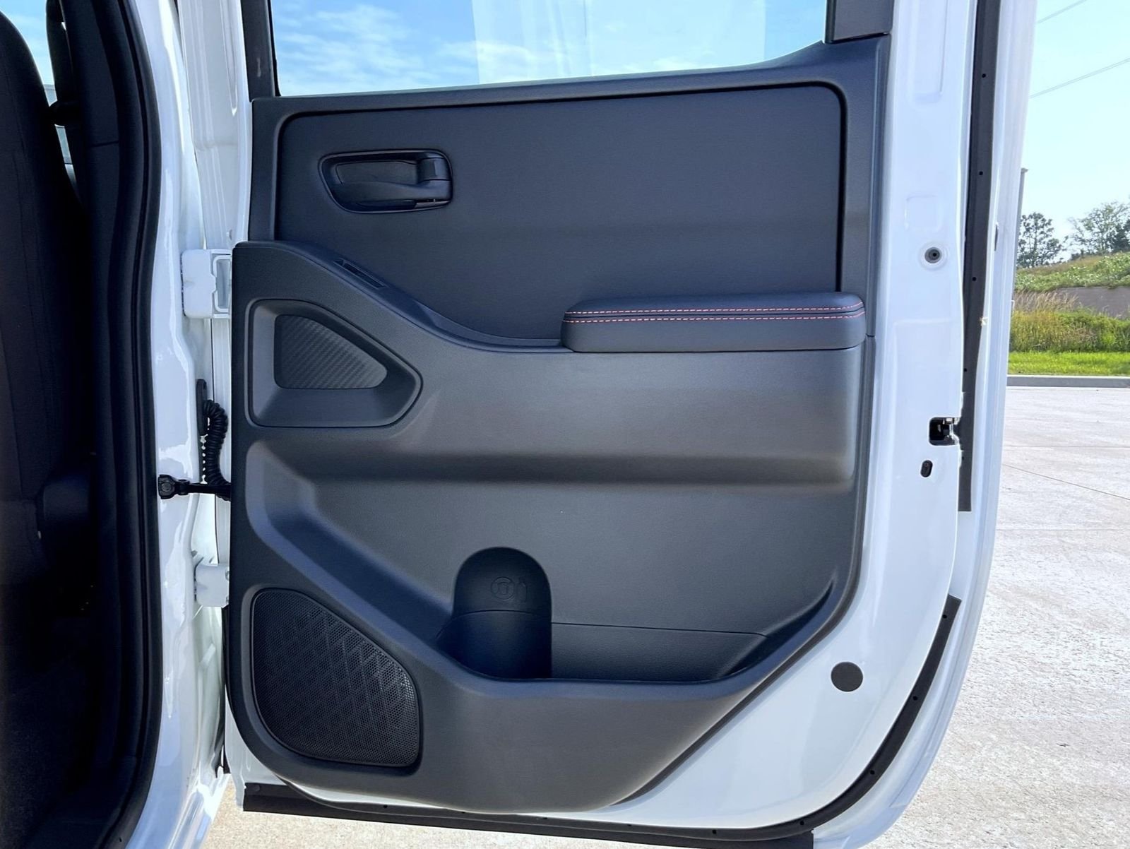 New 2026 Glacier White Nissan PRO-4X image 18