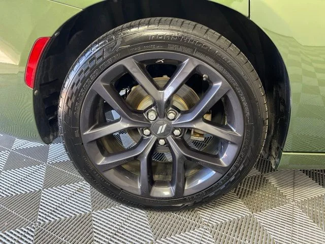 Used 2023 Green Dodge SXT image 38