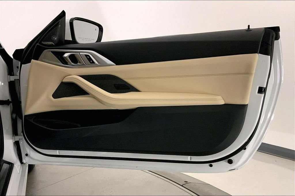 Used 2025 Mineral White Metallic BMW  image 25