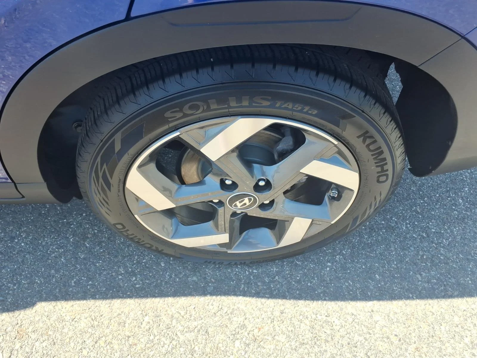 Used 2025 Intense Blue Hyundai SEL image 9
