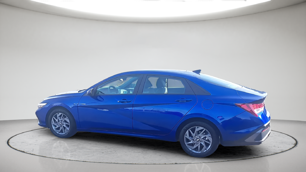 Used 2024 Blue Hyundai SEL image 10