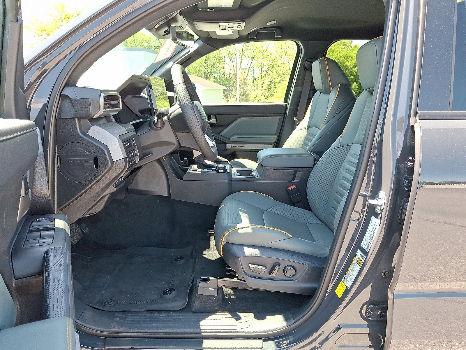2025 Toyota Tacoma Trailhunter - Photo 16