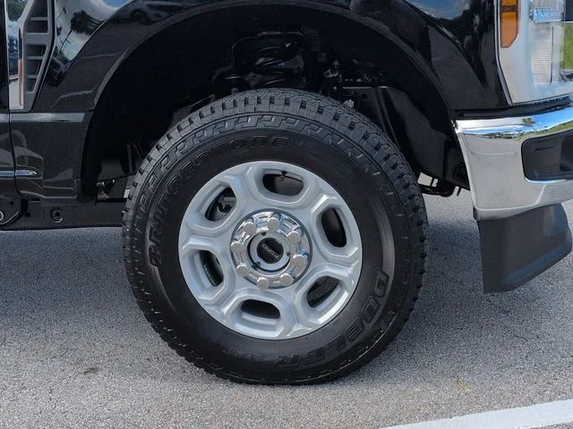 New 2026 Black Ford XLT image 11