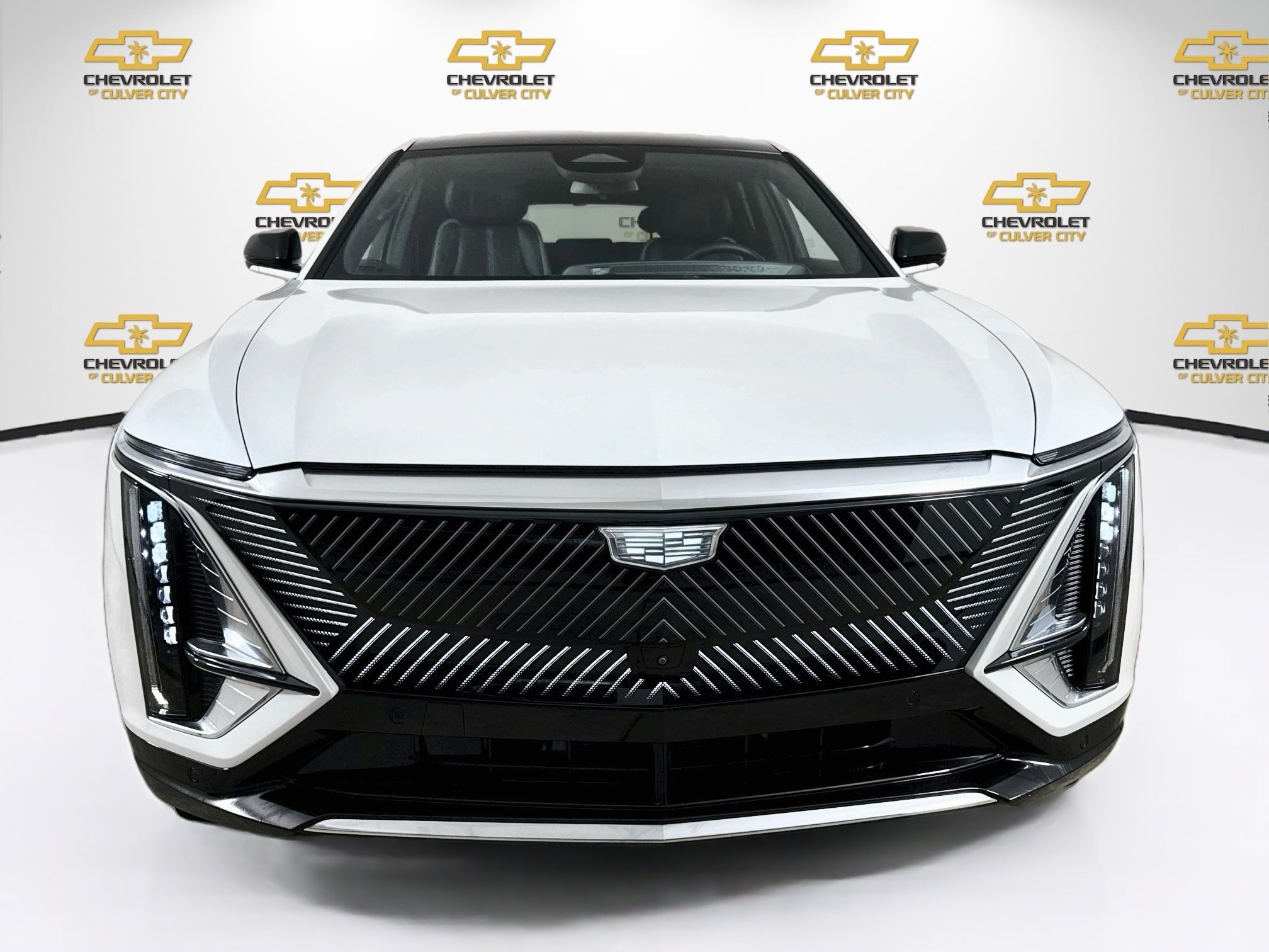 Used 2024 Cadillac LYRIQ Tech with VIN 1GYKPMRKXRZ104675 for sale in Culver City, CA