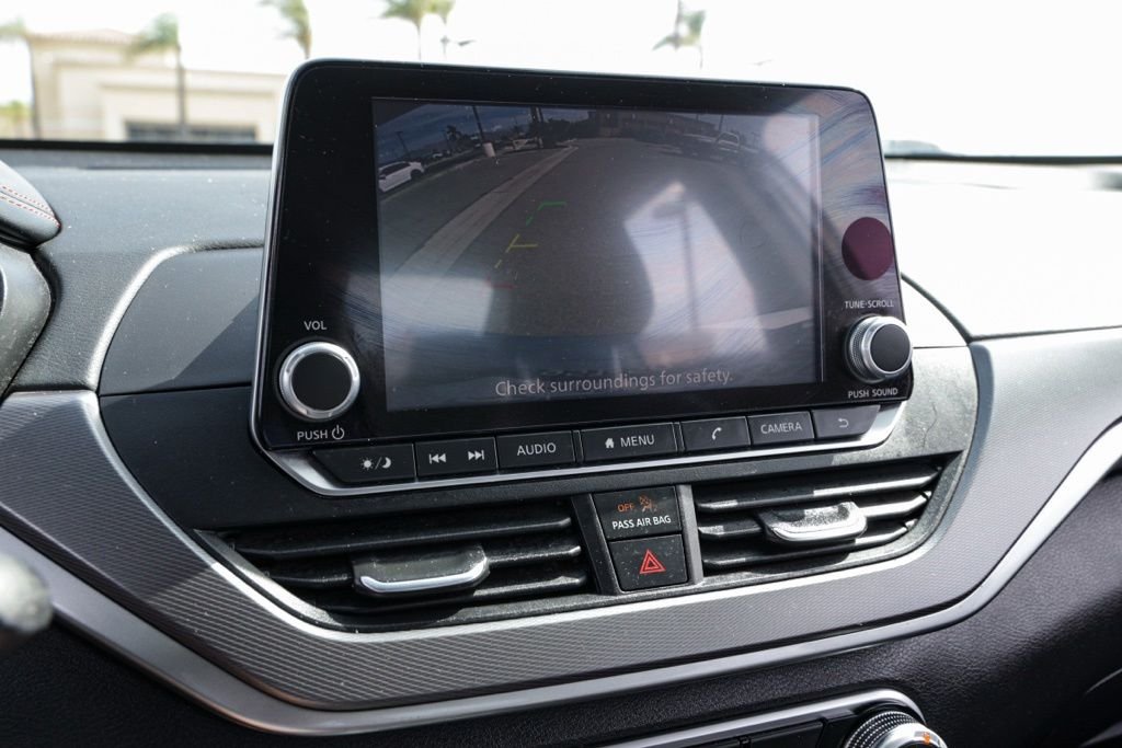 Used 2024 Silver Nissan 2.5 SR image 29