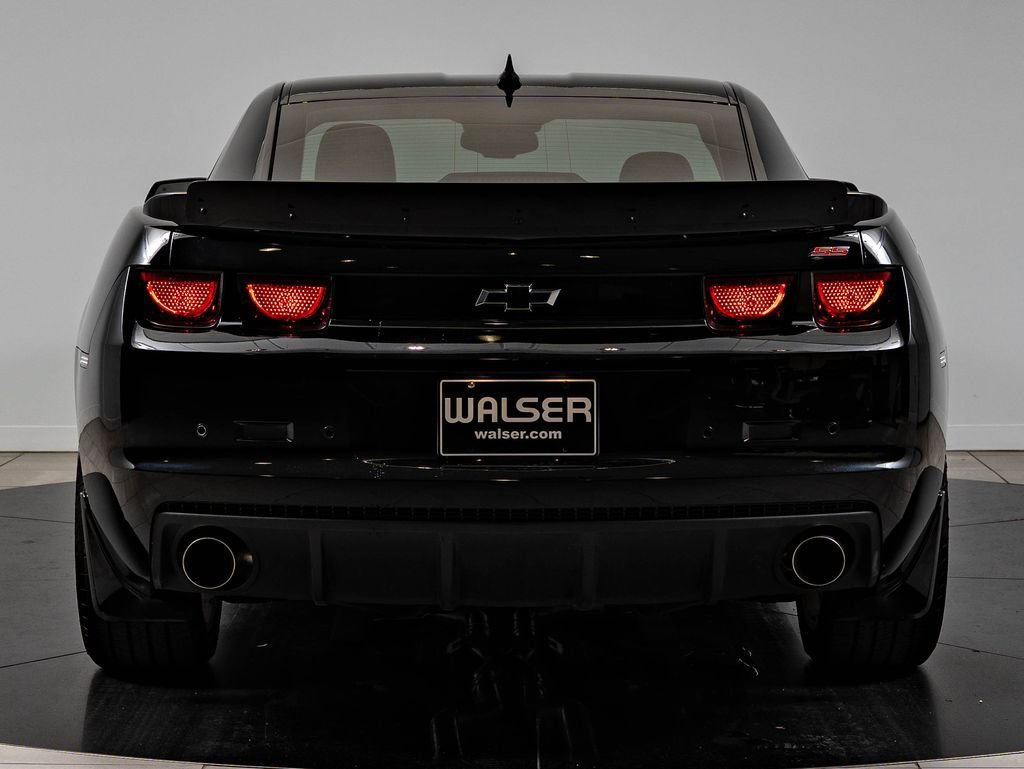 Used 2011 Black Chevrolet SS image 7