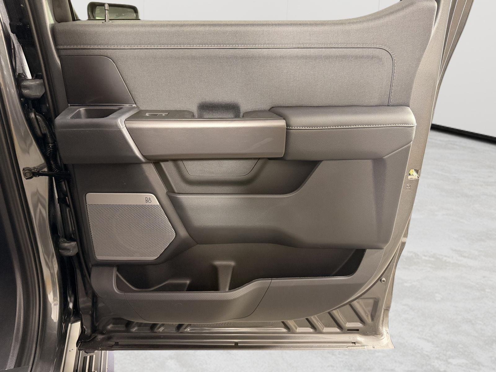 New 2026 Carbonized Gray Metallic Ford Lariat® image 61
