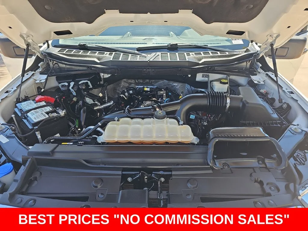Used 2022 White Ford XLT image 31
