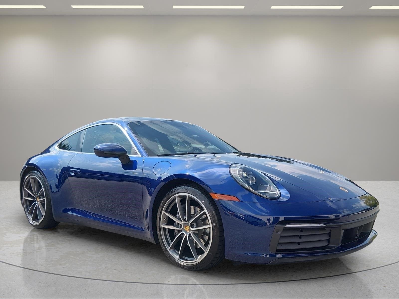 Used 2020 Gentian Blue Metallic Porsche Carrera image 7