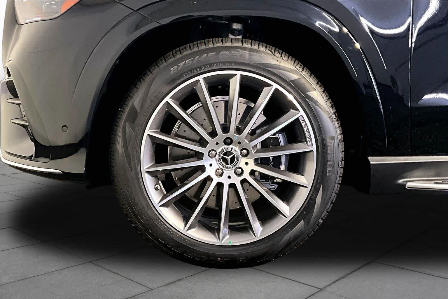 New 2026 Black Mercedes-Benz GLE 450 image 17