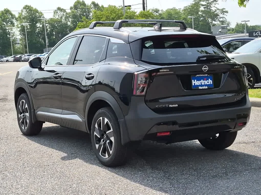 Used 2026 Super Black Nissan SV image 4
