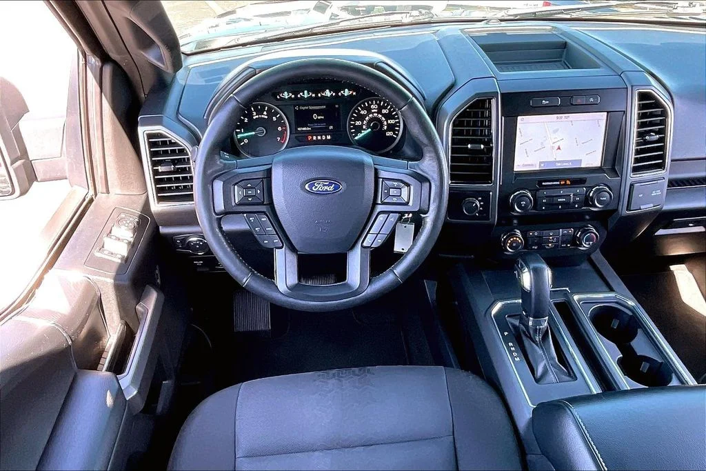 Certified Used 2020 Magnetic Ford XLT image 4