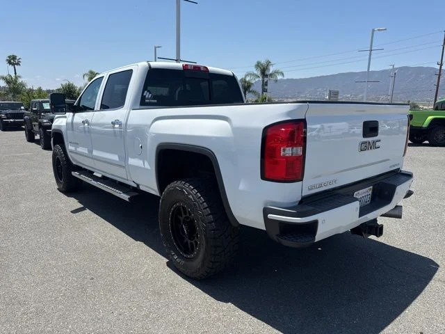 2019 GMC Sierra 4WD Crew Cab Standard Box Denali's photo