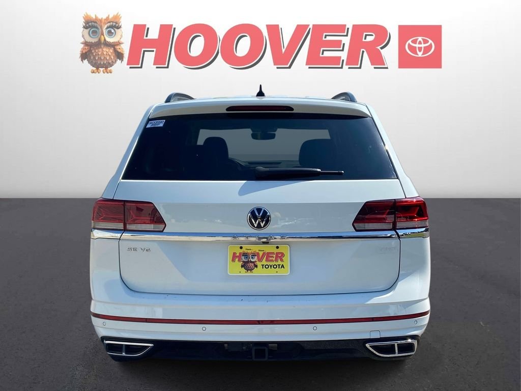 Used 2021 White Volkswagen 3.6L V6 SE w/Technology R-Line image 3