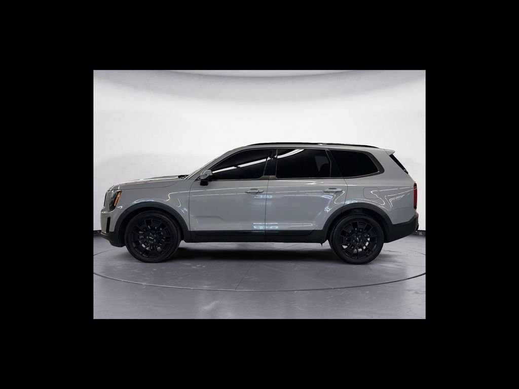 Used 2022 Gray Kia SX image 3
