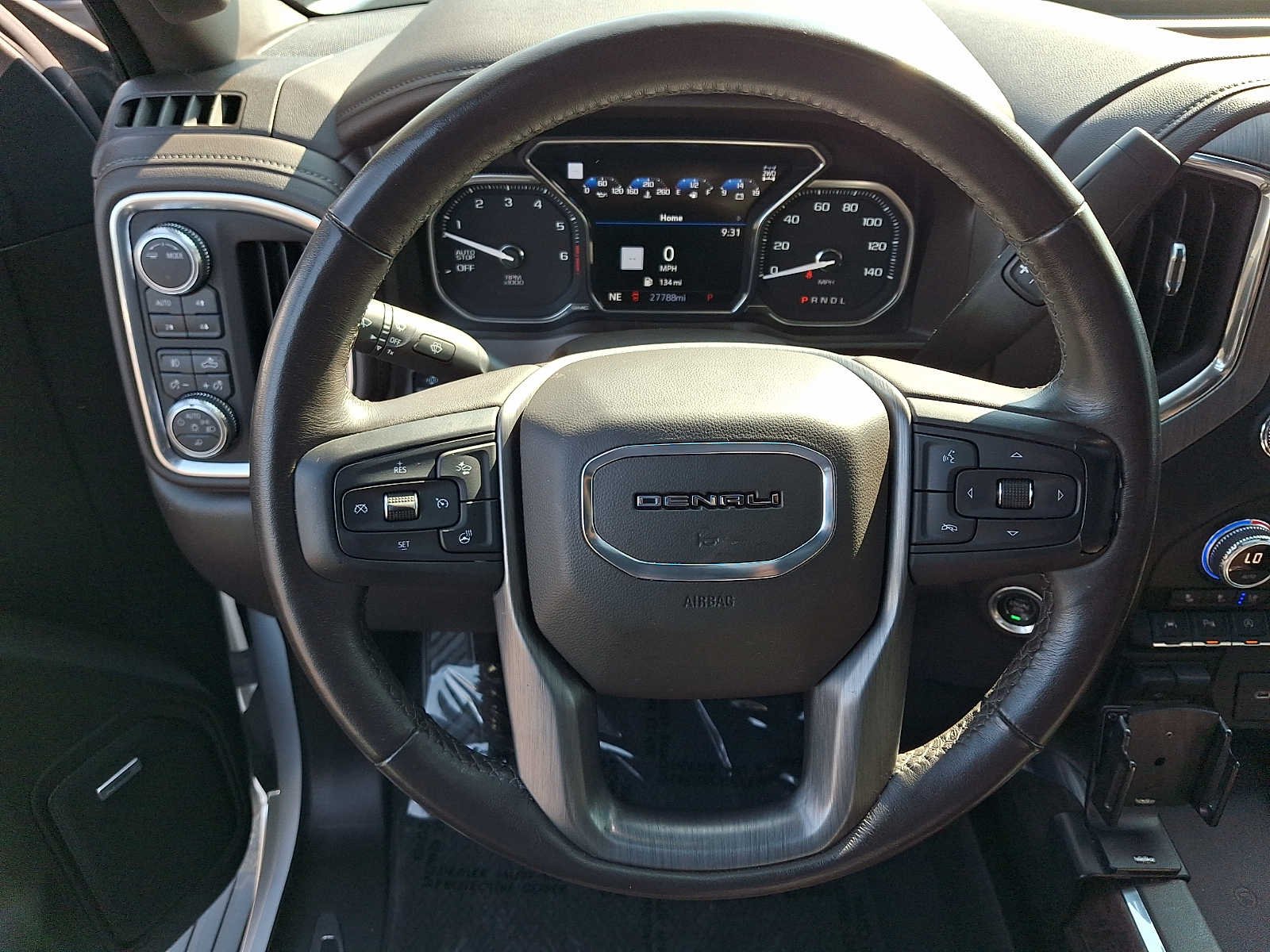 Used 2020 White Frost Tricoat GMC Denali image 23