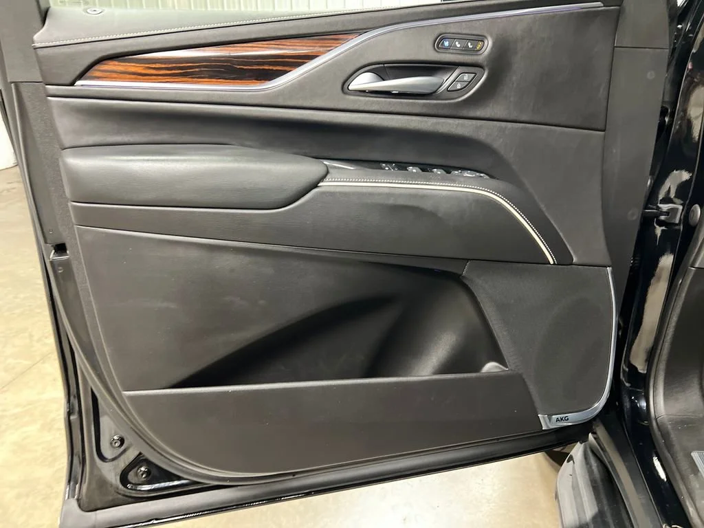 Used 2023 Black Raven Cadillac Premium Luxury image 15