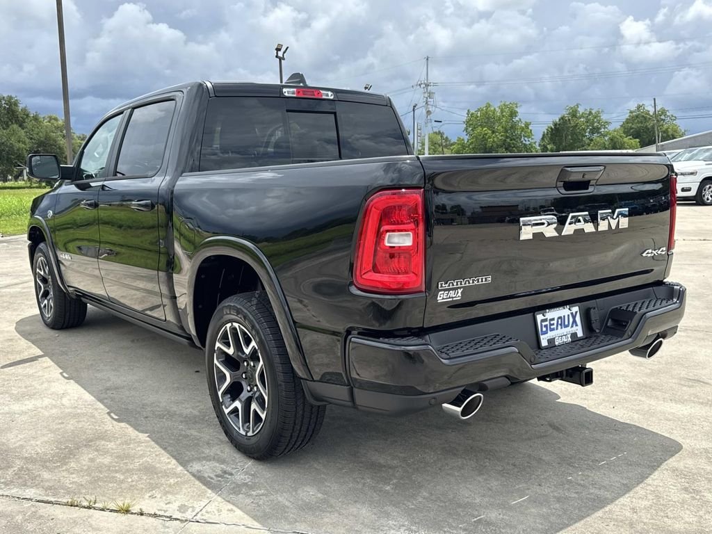 New 2026 Diamond Black Crystal Pearl-Coat Exterior Paint RAM Laramie image 10