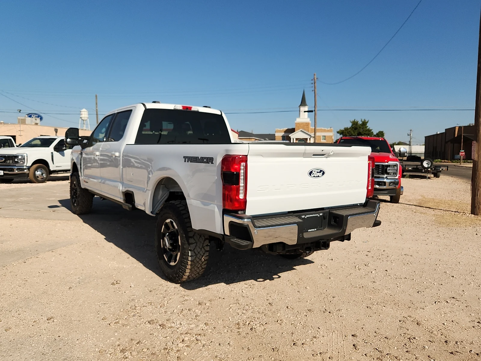 New 2027 Oxford White Ford Lariat image 5