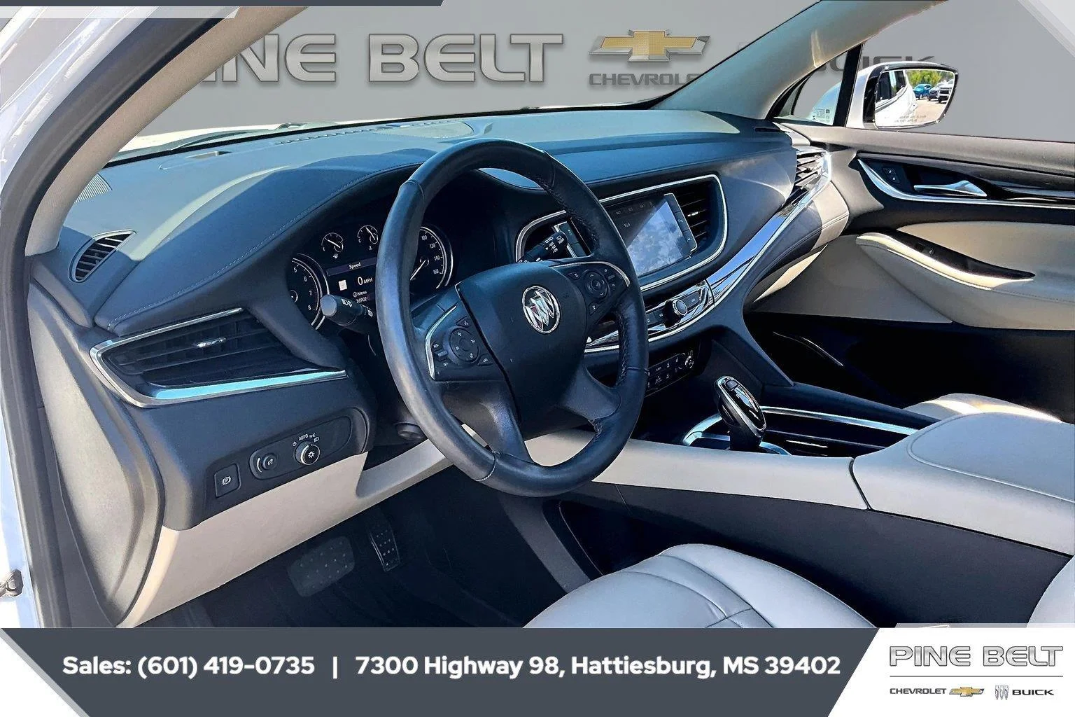 Used 2021 White Frost Tricoat Buick Premium image 12