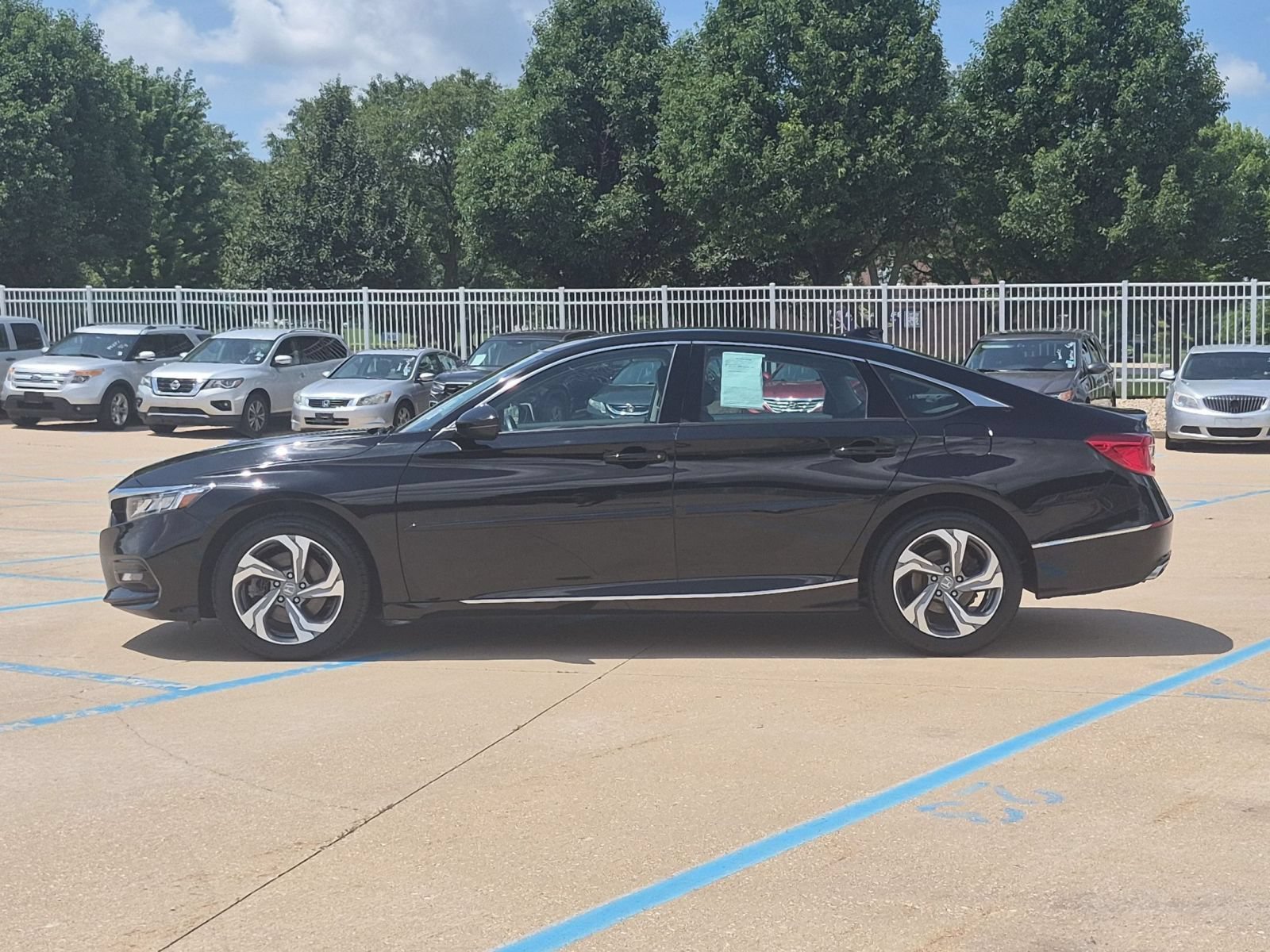 2019 Honda Accord EX-L - Photo 10