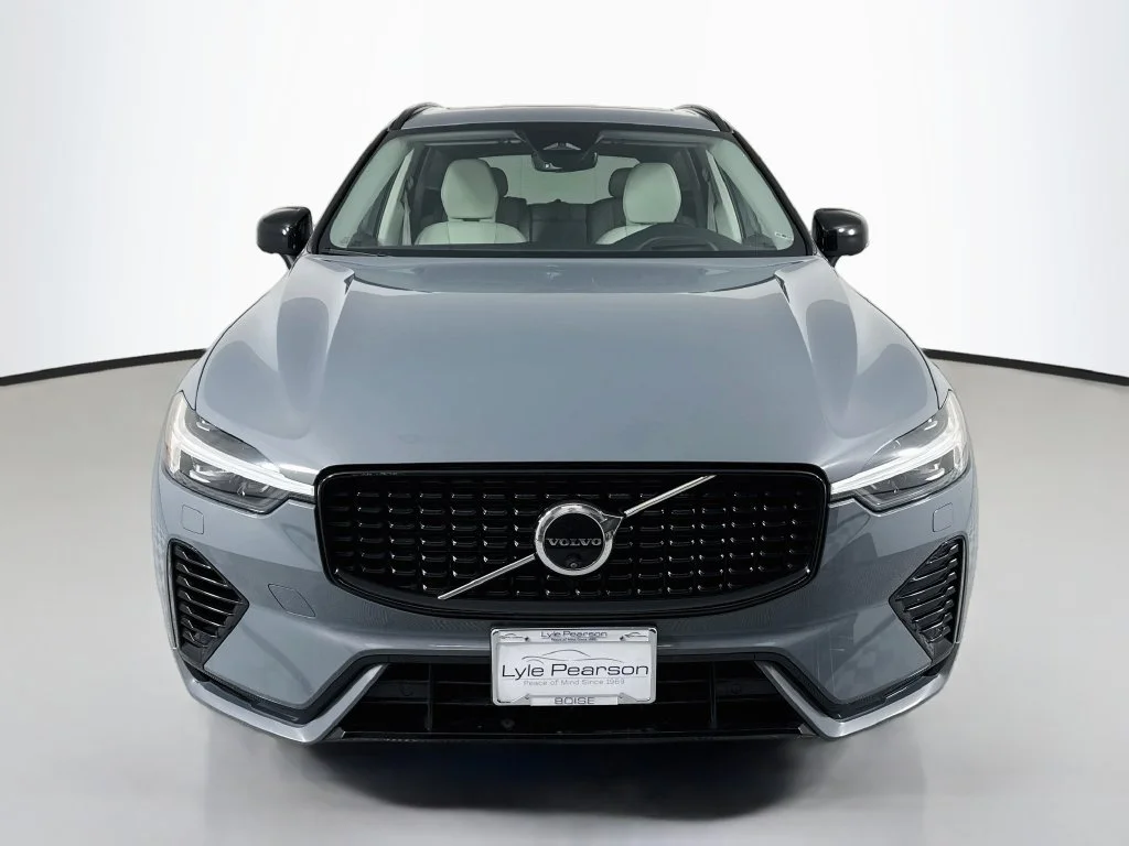 Certified Used 2024 Gray Metallic Volvo Ultimate image 6