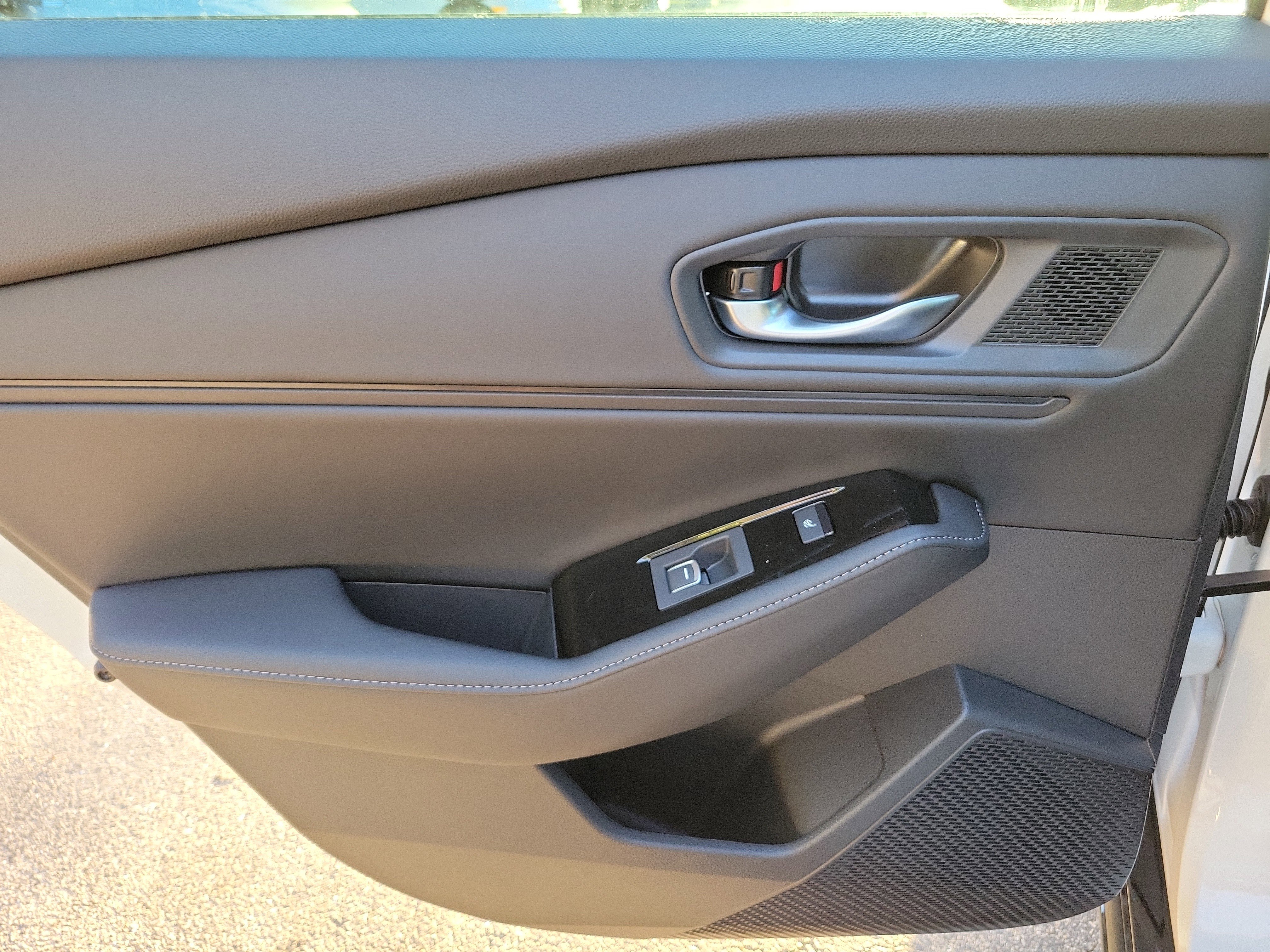 2026 Honda Accord Hybrid Touring - Photo 13