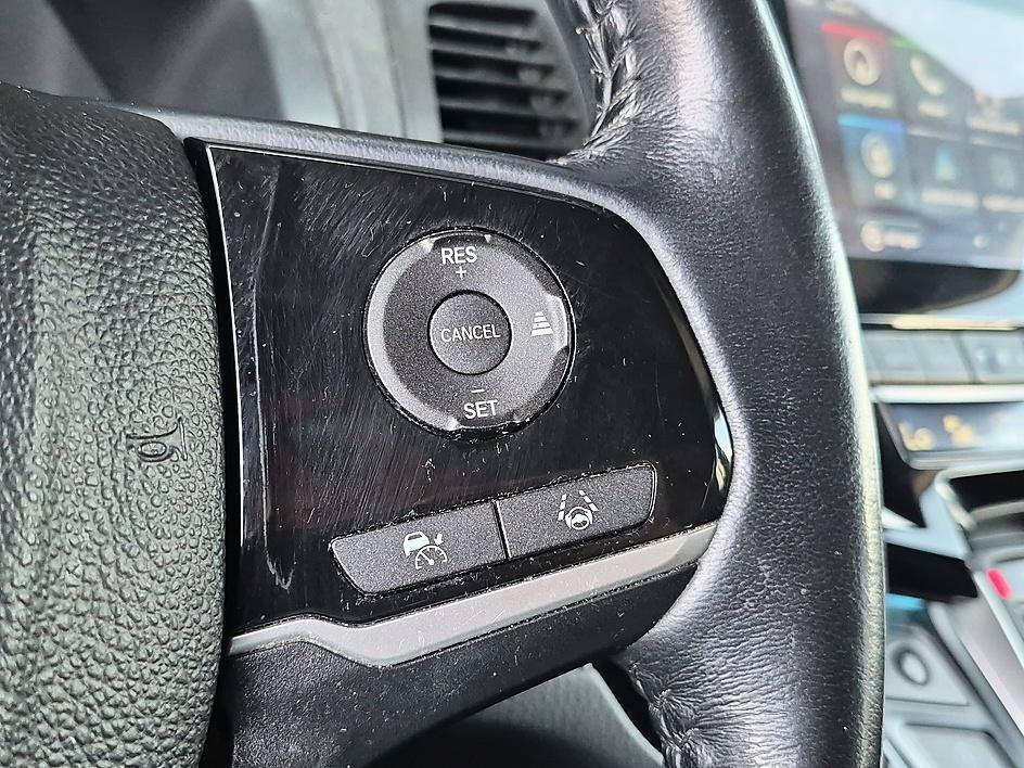 Used 2022 White Honda Touring image 18