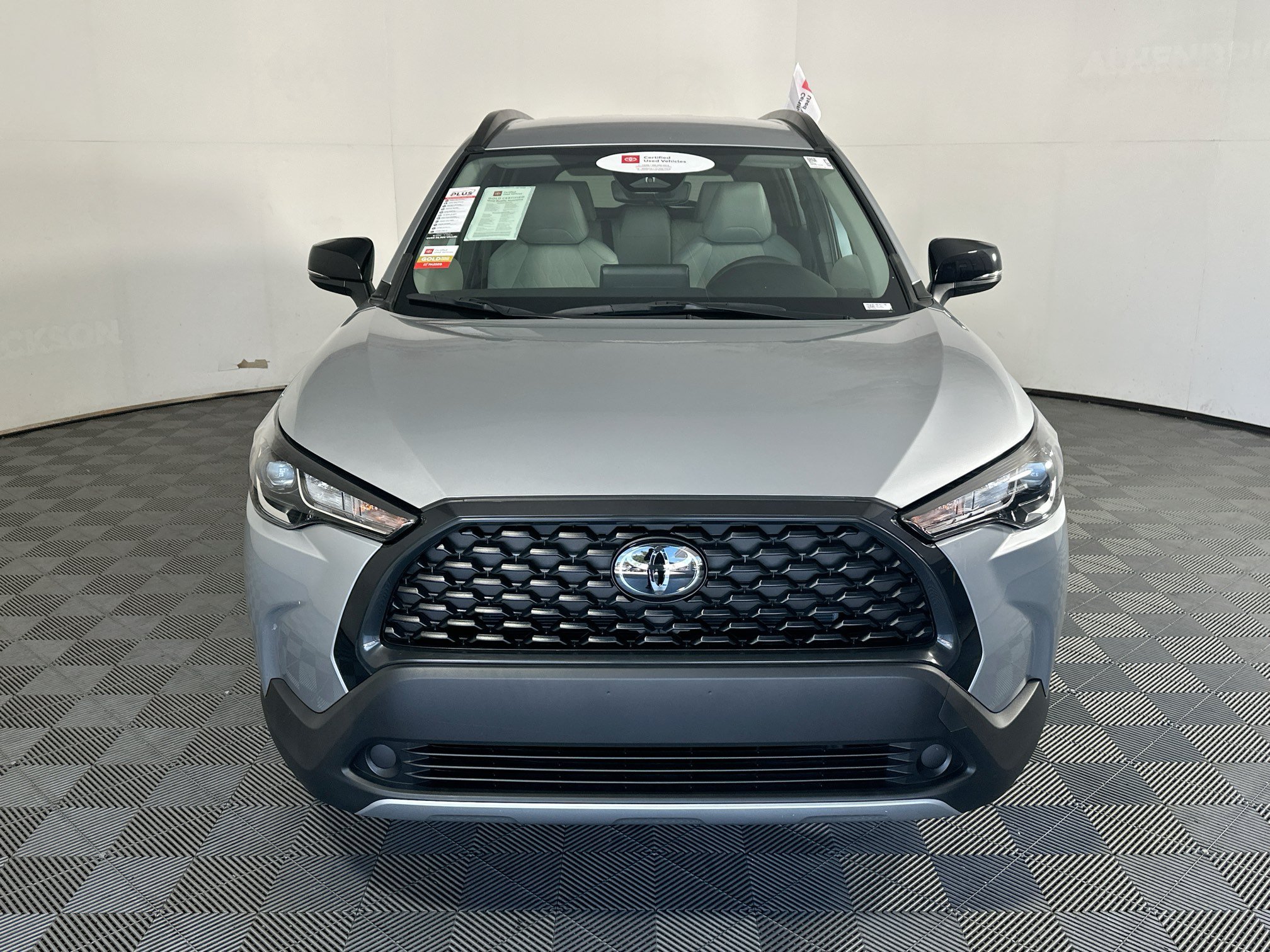 Certified Used 2025 Silver Toyota LE image 8