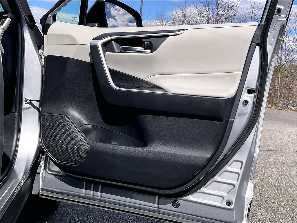 Used 2023 Silver Sky Metallic Toyota XLE image 11